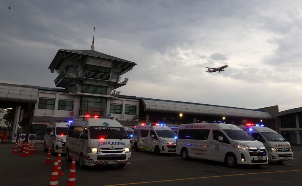 El aparato, un Boeing 777-300 ER, partió del aeropuerto londinense de Heathrow con destino a la ciudad Estado asiática con 211 pasajeros y 18 tripulantes y durante su ruta sufrió el incidente. Foto: EFE