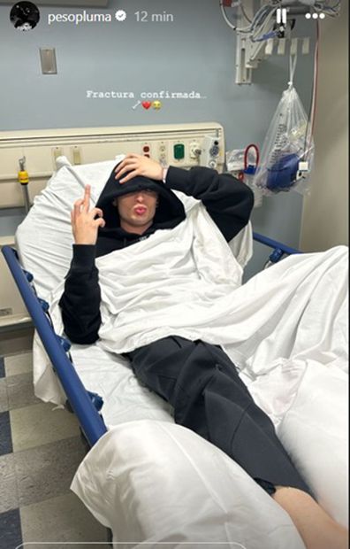 Aunque no dio detalles, confirmó que sufrió una fractura en el tobillo. Foto: Instagram.