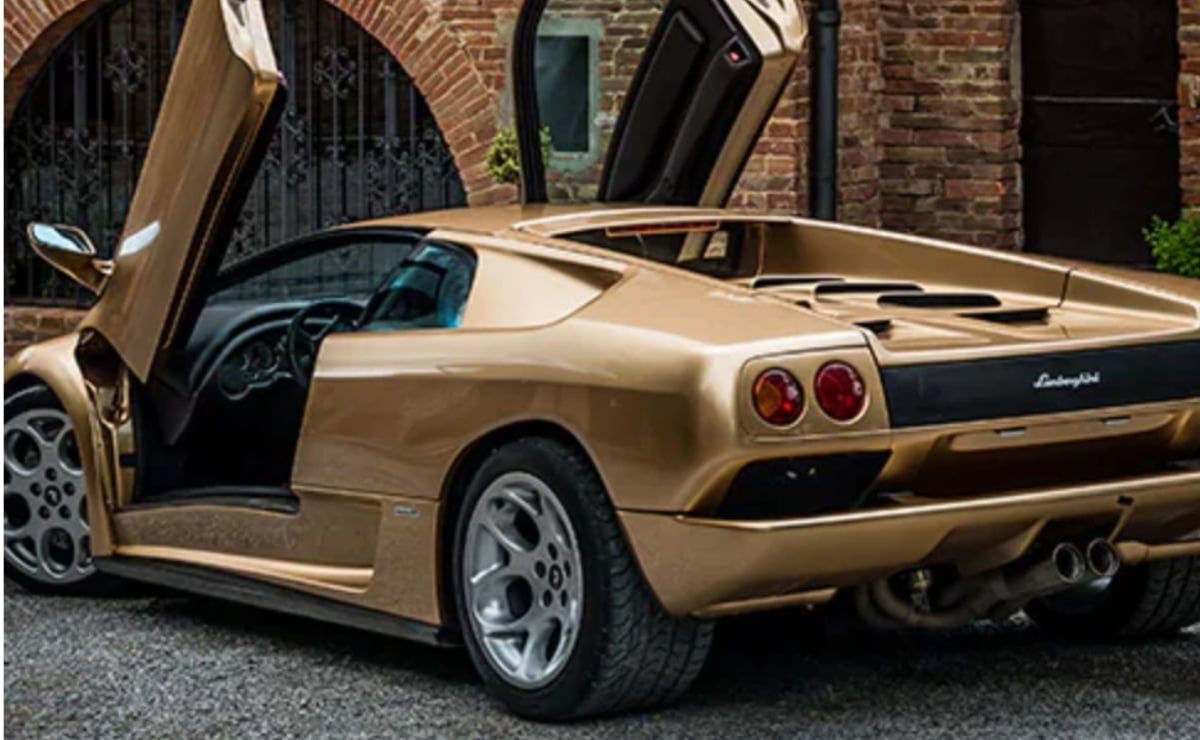 Así luce el Lamborghini Diablo dorado
