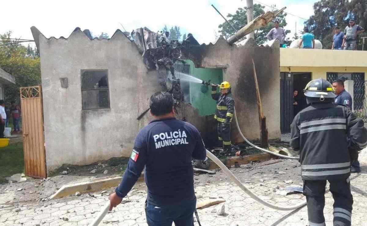 VIDEO: Se desploma avioneta sobre una casa en Santiago Tenango, Puebla; hay  3 muertos | El Universal