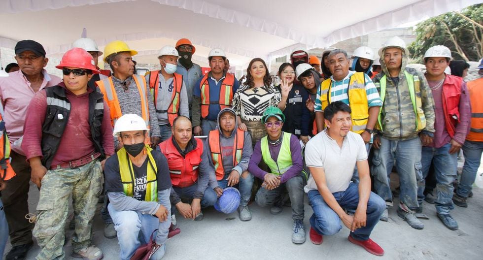 Clara Brugada promete derechos laborales para trabajadores de la construcción en CDMX – El Universal