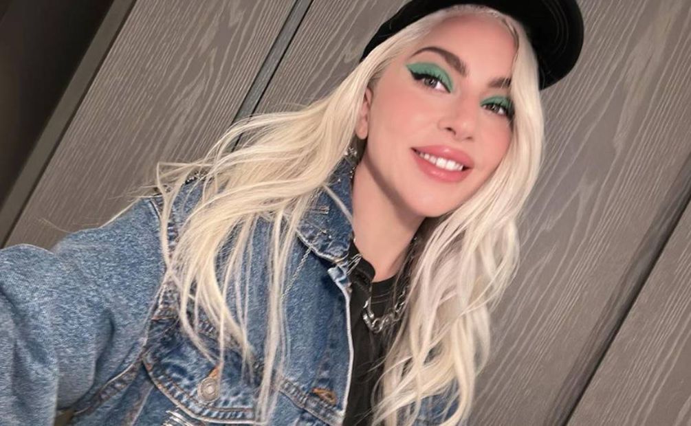 Lady Gaga reapareció en las redes con esta selfie para recordar la importancia de la salud mental.