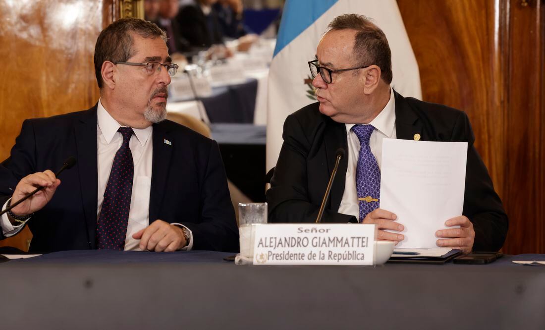 Transición presidencial en Guatemala: Alejandro Giammattei se reúne con  Bernardo Arévalo para comenzar el proceso que culminará en enero | El  Universal