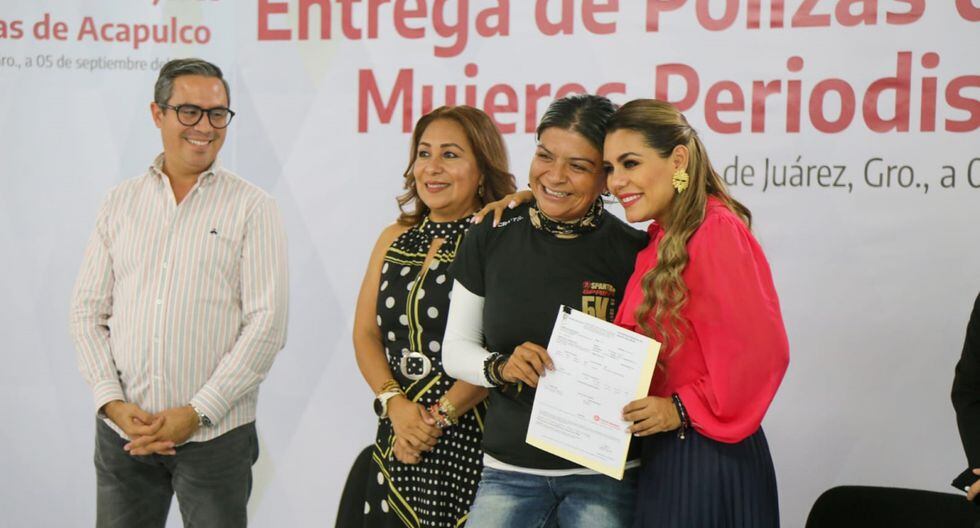 State Government of Guerrero Supports Women Journalists with Life Insurance Program