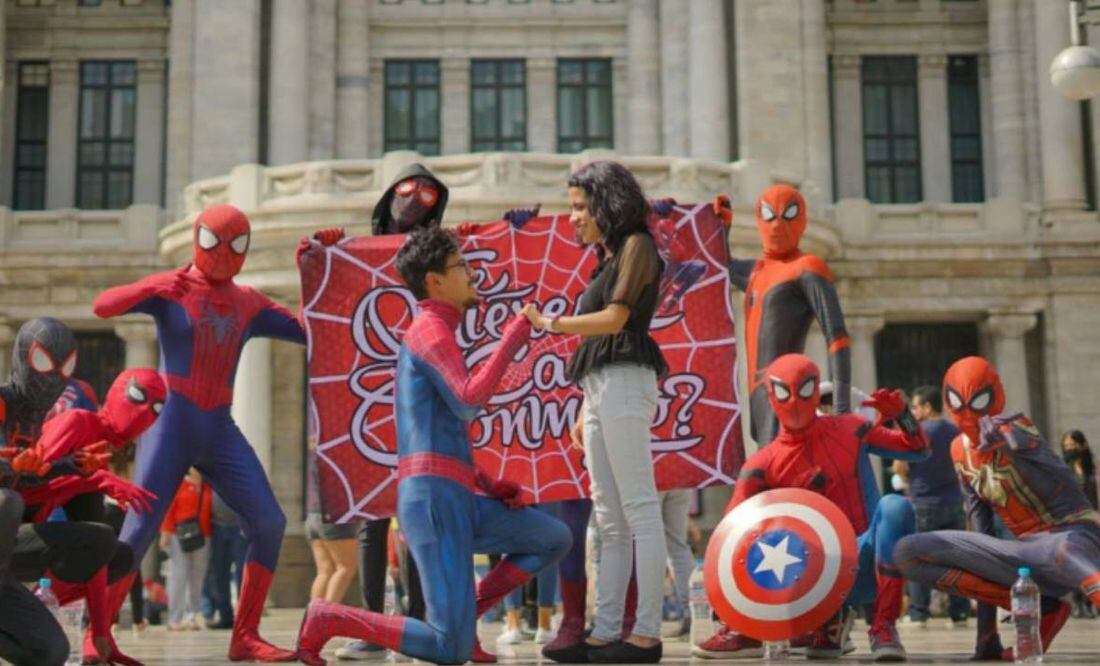 Tiktok. Multiverso de Spider-man: joven arácnido pide matrimonio a su novia  en Bellas Artes