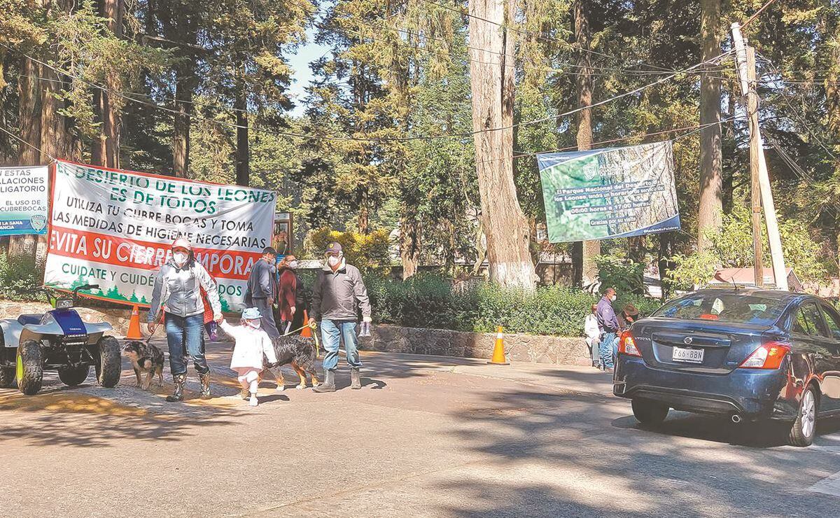 A falta de plazas para pasear, abarrotan Desierto de los Leones