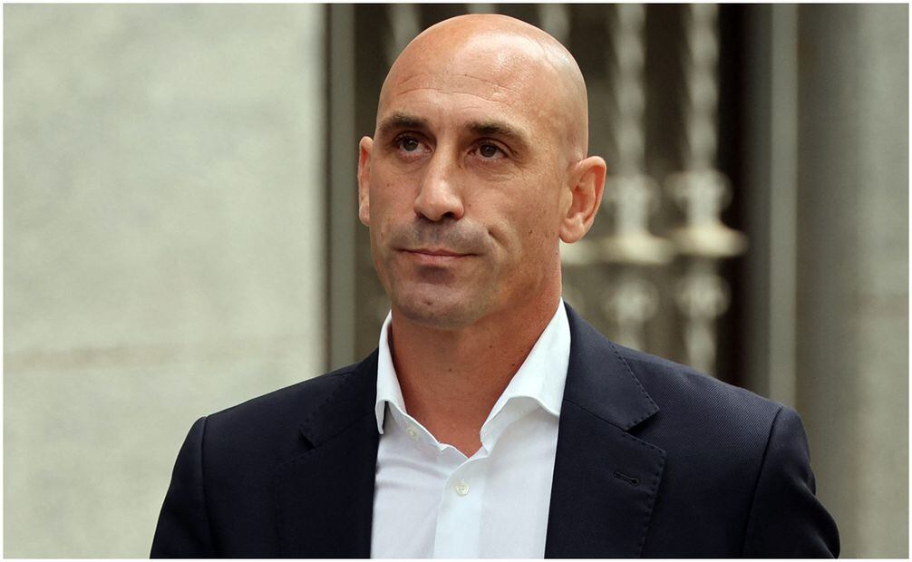 Luis Rubiales fue suspendido tres años por la FIFA - AFP
