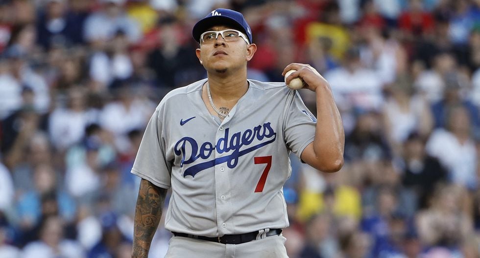 Julio Urías no se presentó a la corte de Los Ángeles