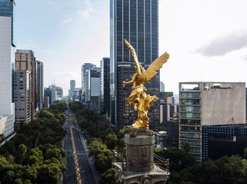 Por qué la Torre Eiffel y otros monumentos crecen en verano y menguan en  invierno? 