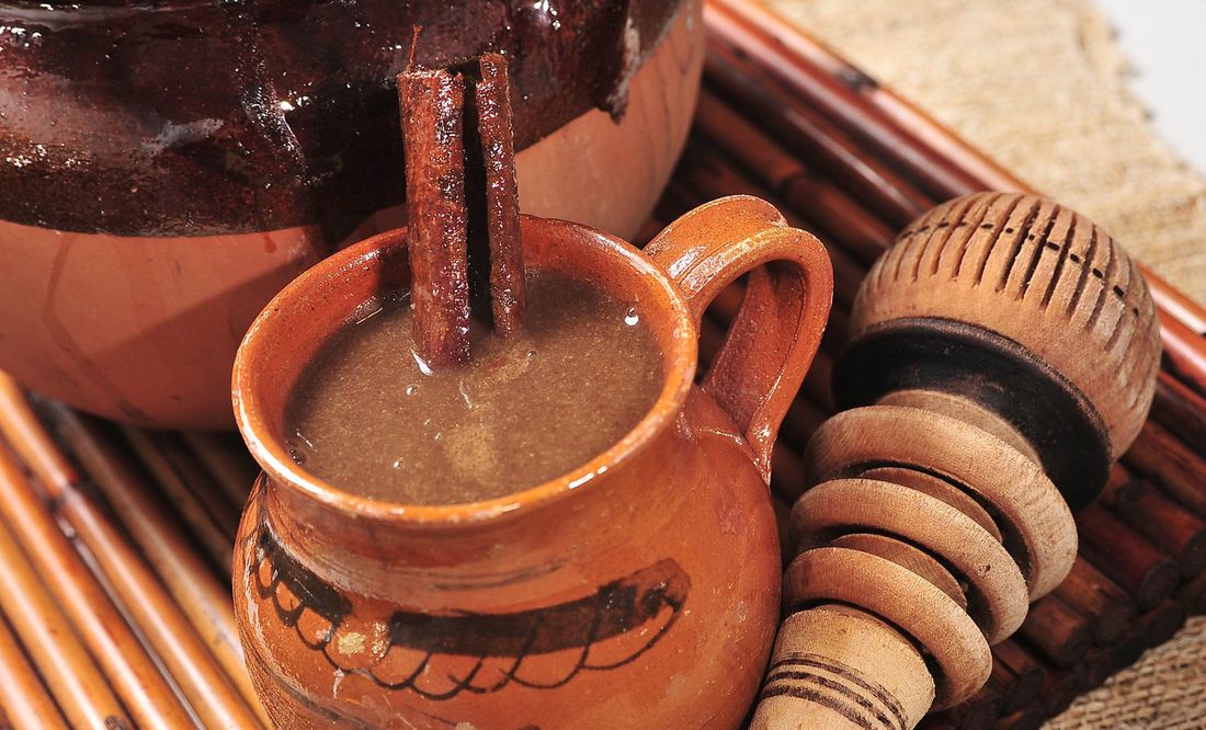 Receta Acompaña tu rosca de reyes con champurrado o chocolate de agua