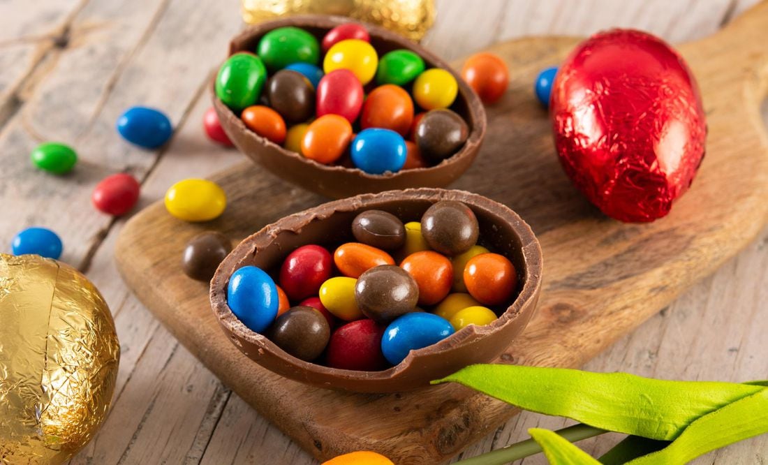 Haz huevos de Pascua con chocolate