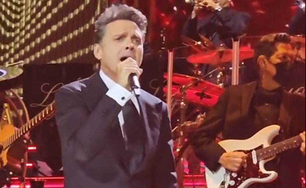 Con tos pero con mucha actitud es como Luis Miguel se ha presentado en sus primeros conciertos en Chile.