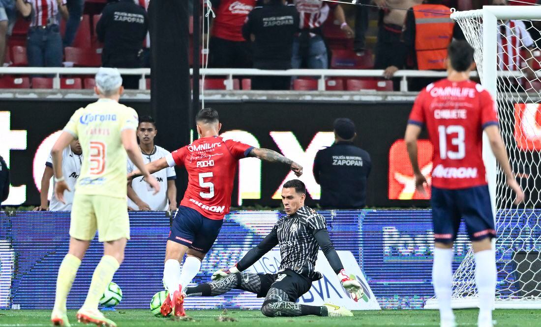 Luis Malagón El Héroe Del América En El Primer Tiempo Del Clásico Nacional El Universal 