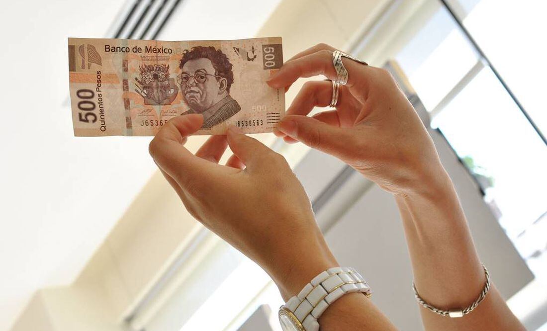 Billetes falsos: ¿Cuál es el procedimiento de los bancos al