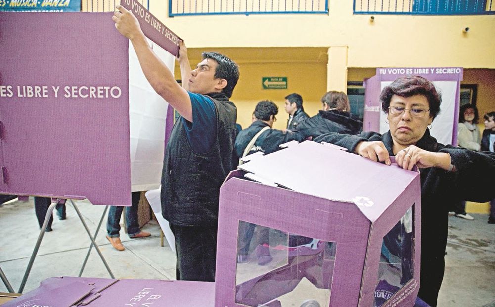 Los ciudadanos elegidos para ser funcionarios de casilla fueron seleccionado s entre más de 92 millones que integran la lista nominal de electores. ARCHIVO EL UNIVERSAL