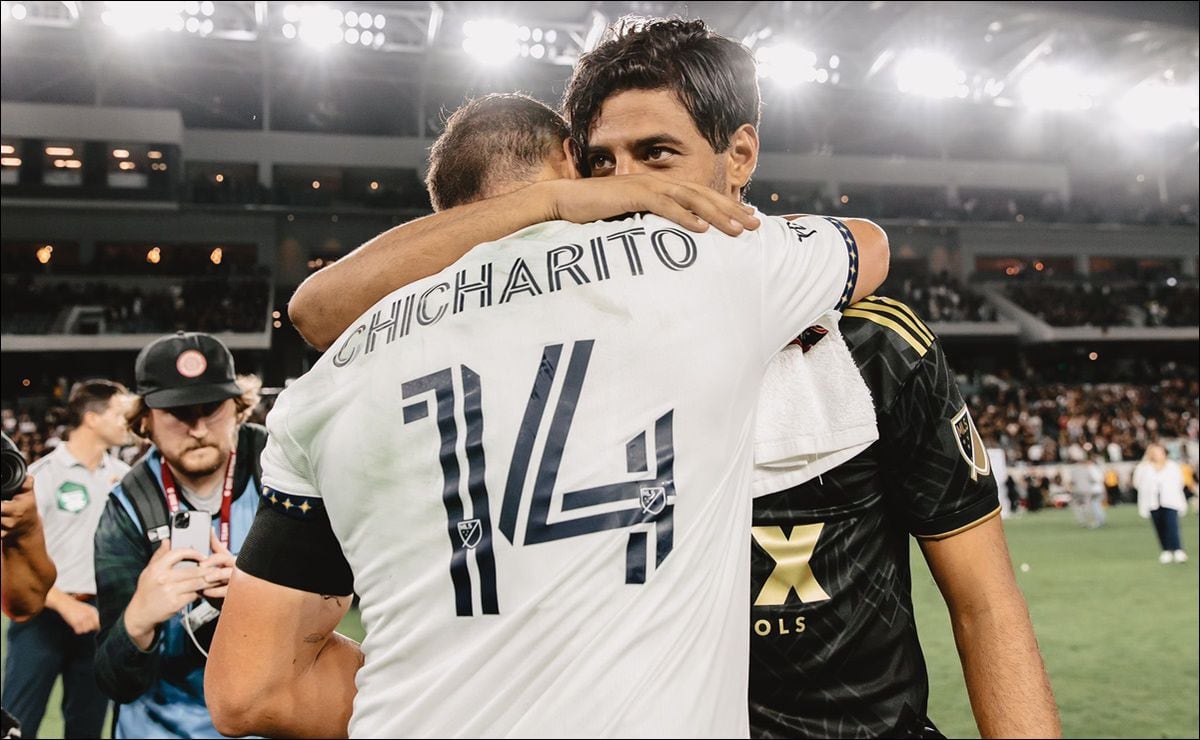 Carlos Vela vende más playeras que Chicharito en la Major League Soccer -  ESPN