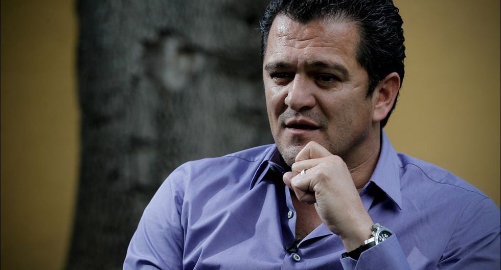 Carlos Hermosillo: Overcoming Distractions and Rediscovering Success in Mexican Soccer