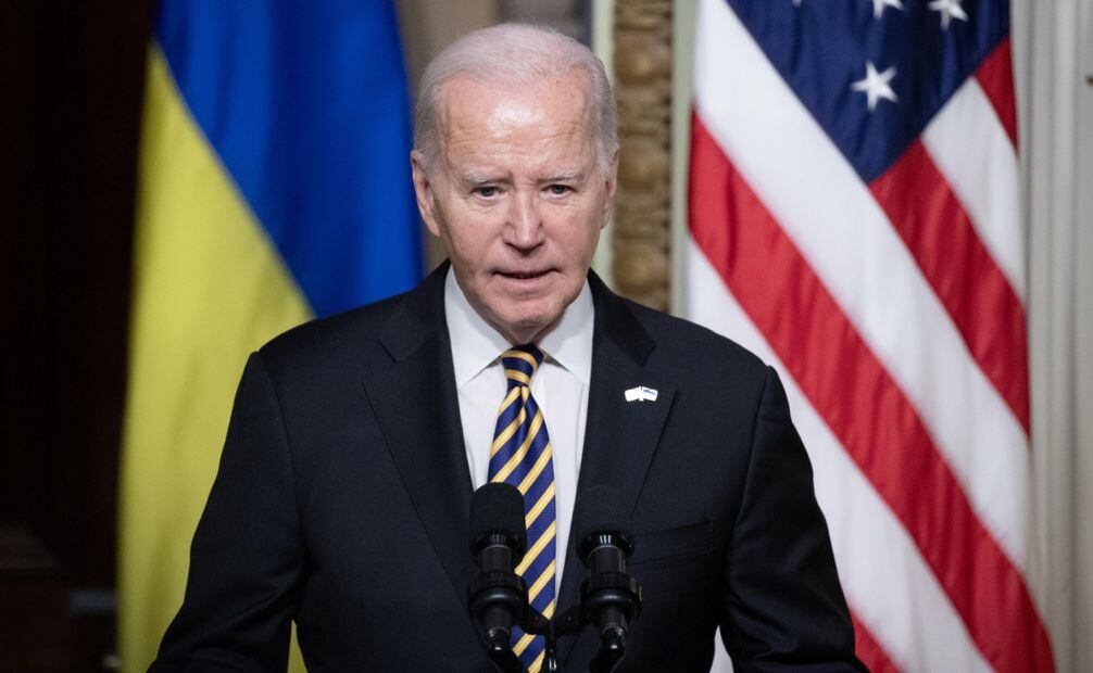 El presidente estadounidense Joe Biden habla durante una conferencia de prensa conjunta con el presidente ucraniano Volodymyr Zelensky. Foto: EFE