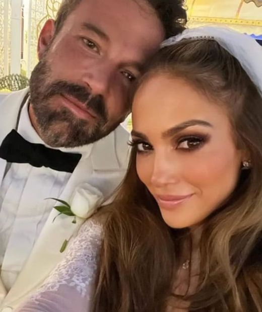 La pareja se casó en julio del 2022 en Las Vegas, un mes más tarde celebraron una segunda boda mucho más lujos. Foto: Instagram