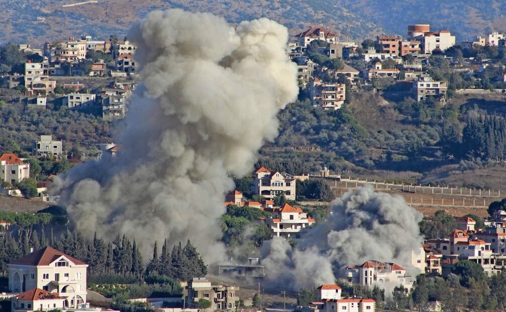 Las fuerzas israelíes anunciaron que bombardearon 70 objetivos de Hezbolá en Líbano. Foto: AFP