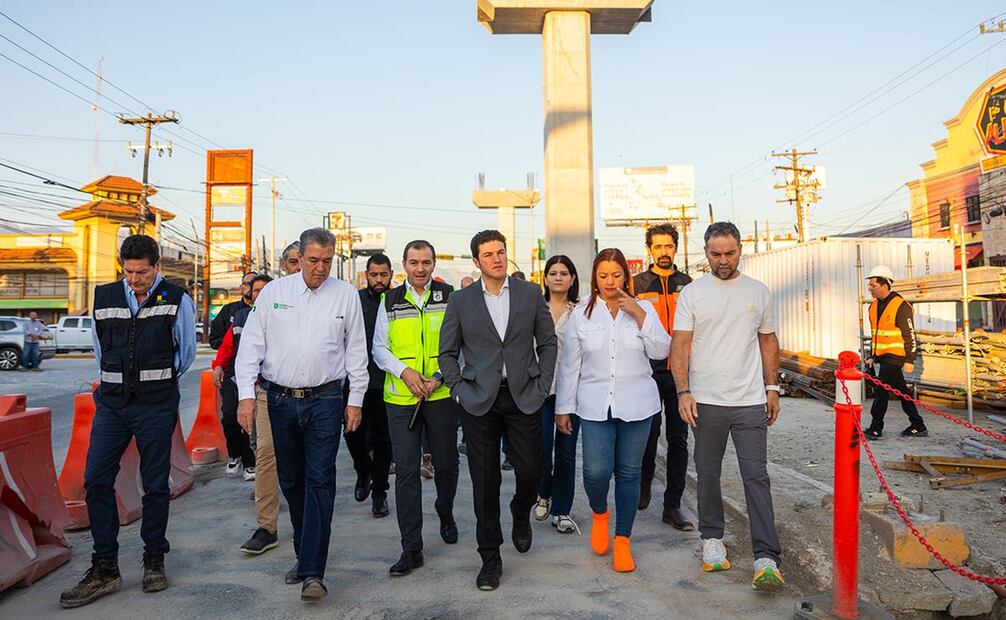 Samuel García supervisa la Línea 6 del metro. Foto: especial