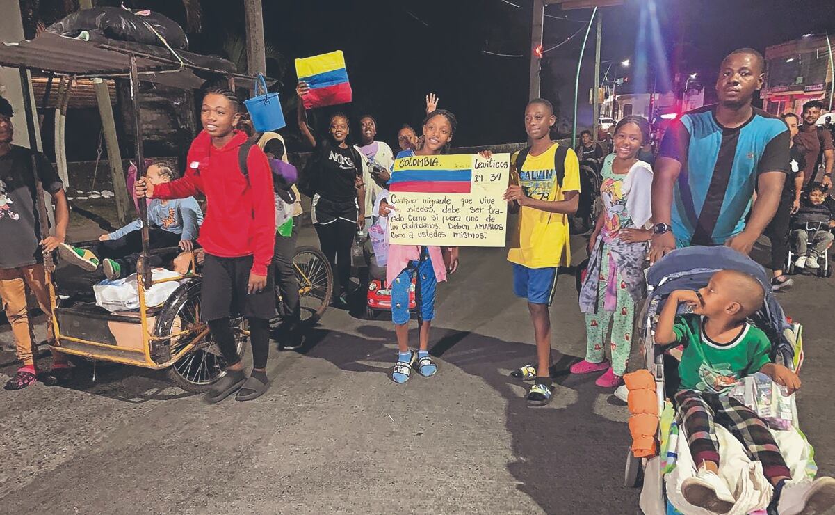 Salen de Tapachula 2 mil personas en caravana