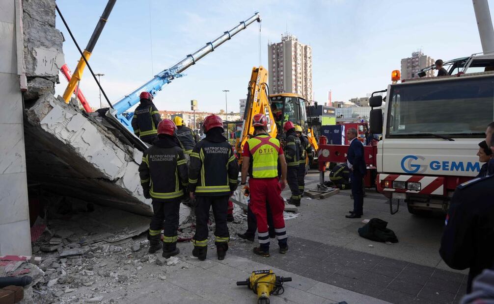 Cerca de 80 rescatistas de varias ciudades participan en el rescate. Foto: AP