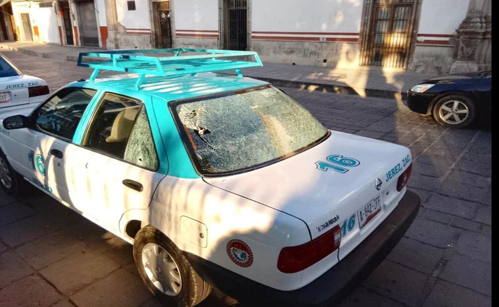 Ataque armado en Jerez, Zacatecas deja 5 lesionados y vehículos dañados. Foto: Especial