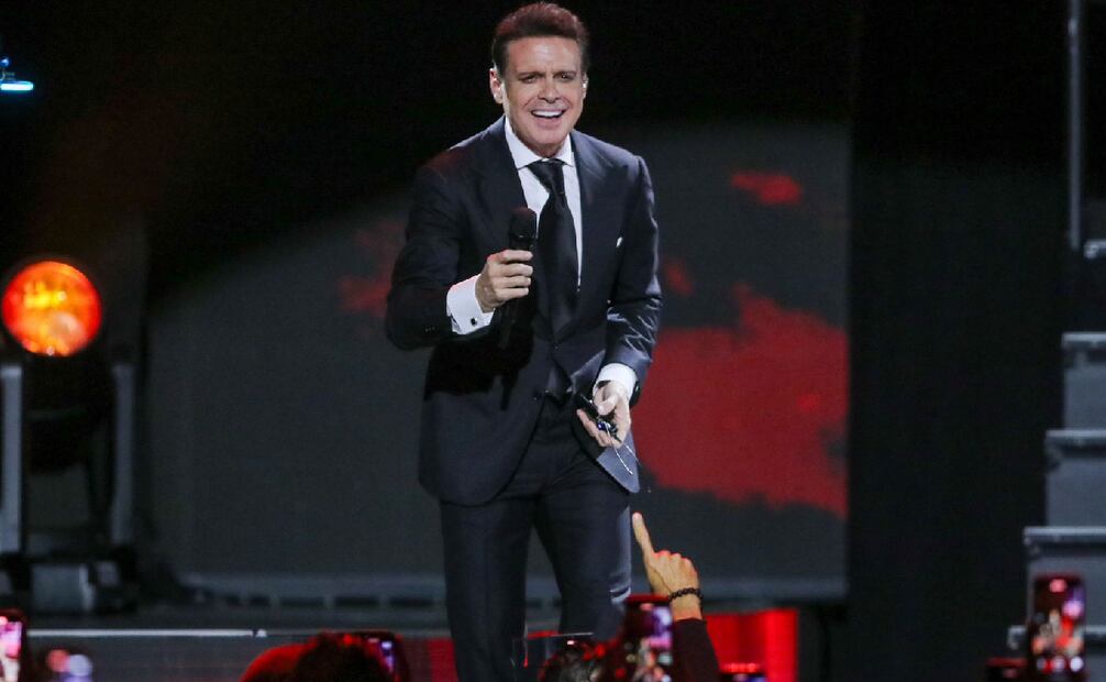 Luis Miguel ofreció una noche espectacular a sus fans de la capital mexicana. Foto: Alexis Sánchez/ EL UNIVERSAL.