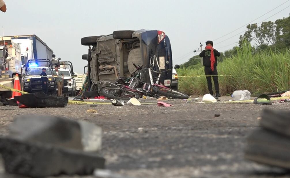 Suben a 3 los migrantes muertos en la caravana de accidente en Oaxaca. Foto: Especial