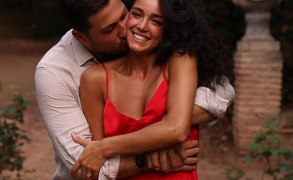 Alejandra Capetillo y su pareja Nader Shoueiry se comprometieron tras dos años de relación. Foto: Instagram oficial.