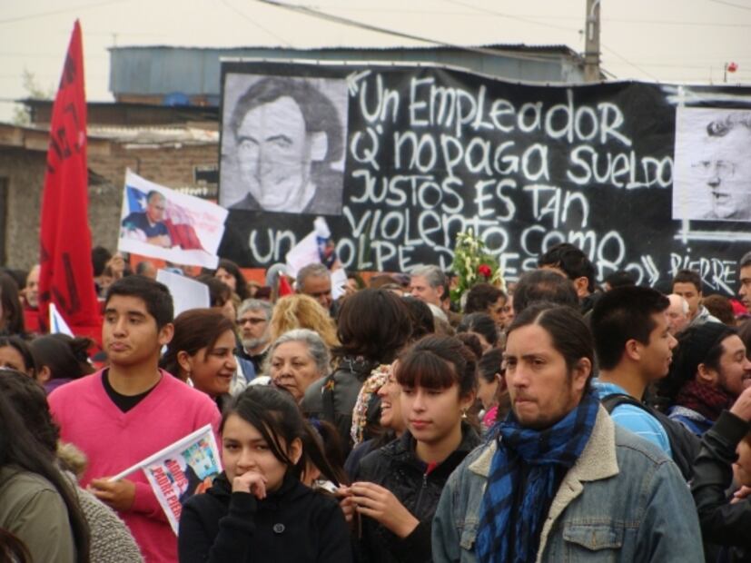 El sacerdote francés que combatió a Pinochet