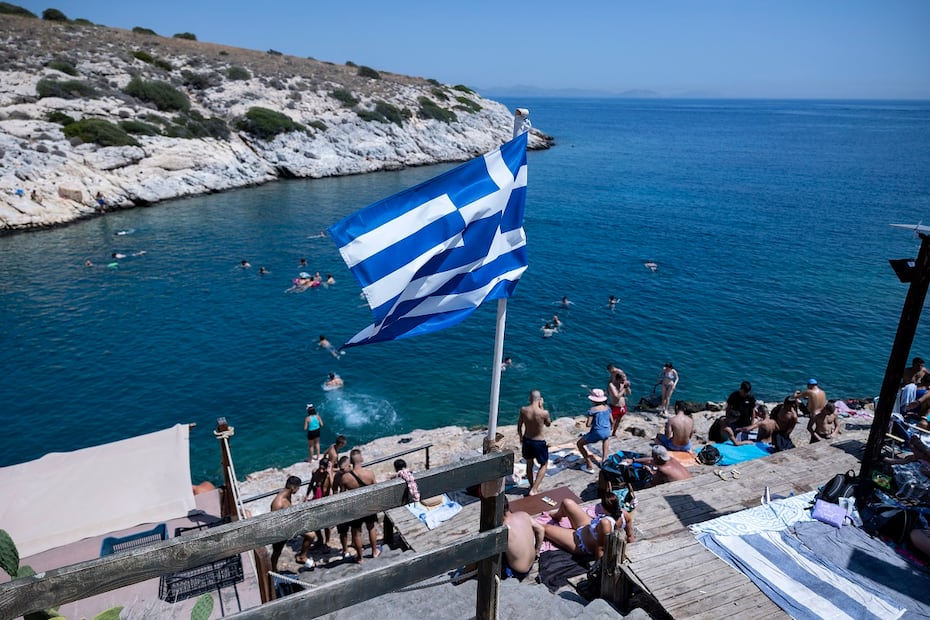 Las rutas de llegada de inmigrantes irregulares más comunes hacia Grecia son desde la costa occidental de Turquía hacia las islas griegas. Foto: AP