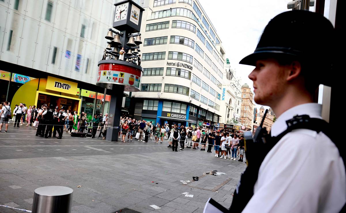 One man has been arrested for stabbing a girl and a woman in central London