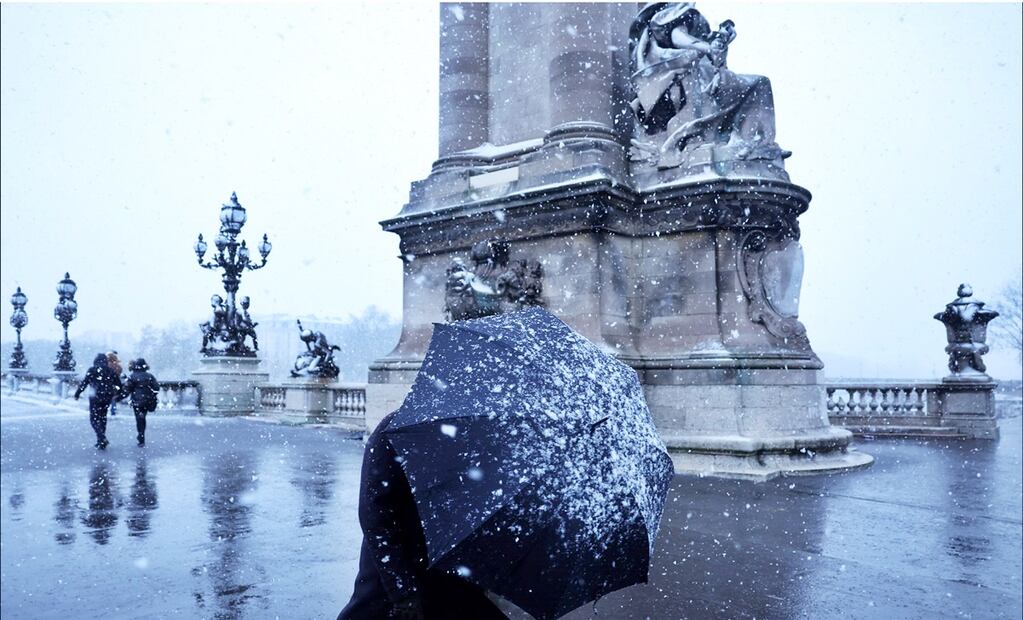 Nieva en París. Foto: AFP