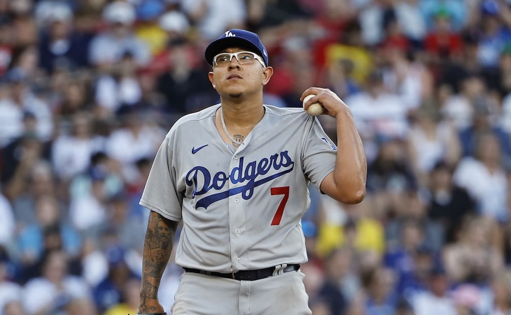 Dodgers retira casillero de Julio Urías debido a la investigación por violencia doméstica