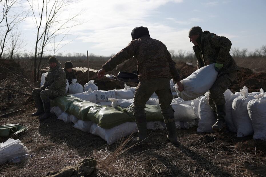 Militares ucranianos en la ciudad de Avdiivka, el 17 de febrero de 2024. Foto: AFP