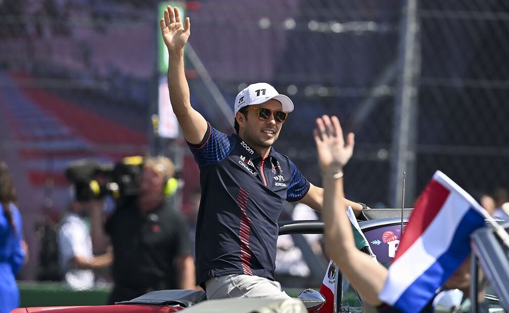 Checo Pérez, previo a la carrera del Gran Premio de México - Foto: Imago7