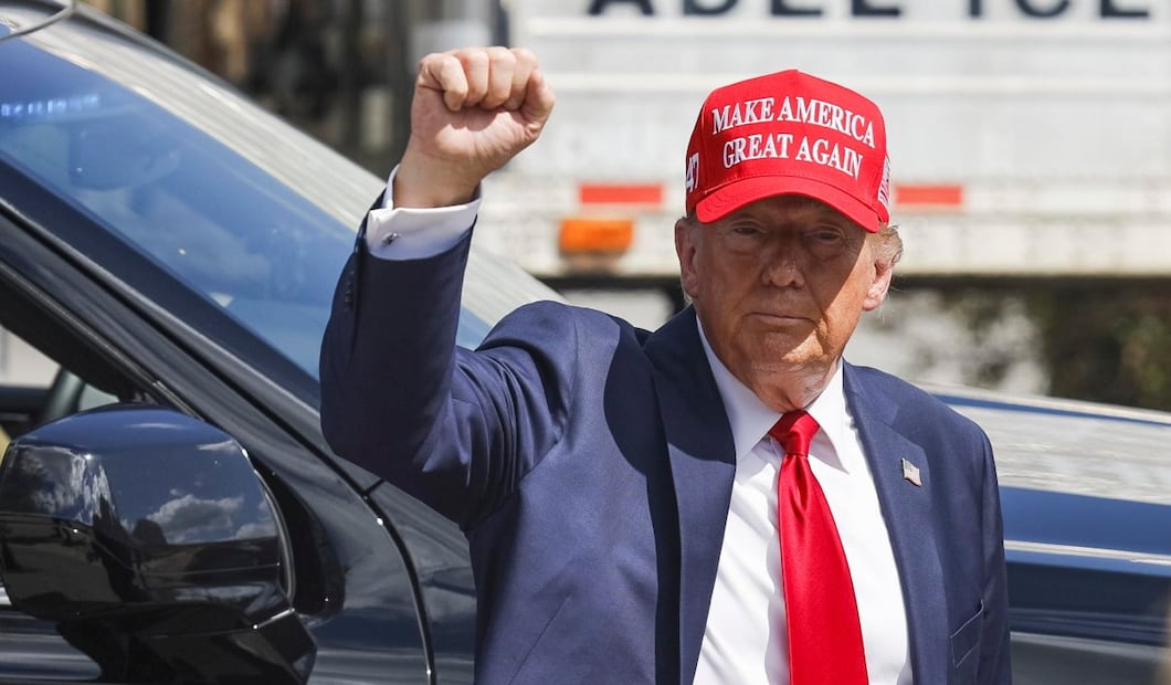 Donald Trump, que nunca ha reconocido su derrota en 2020, ya ha acusado a los demócratas de "hacer trampas". Foto: EFE