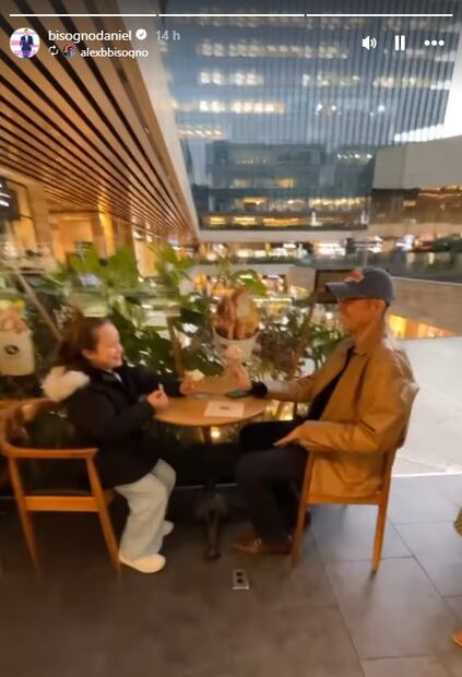 Daniel Bisogno retoma su vida tras someterse a trasplante de hígado. Compartió este momento con su hija en centro comercial.