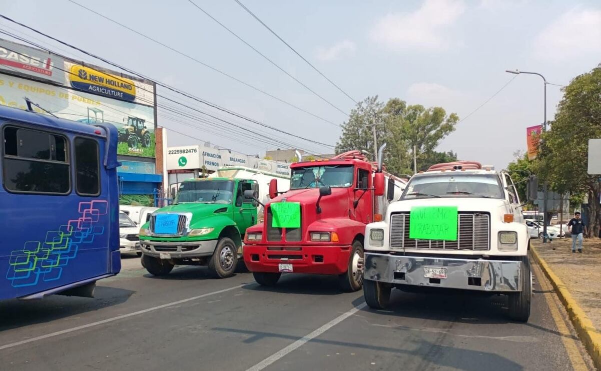 Protesta de piperos desquicia tráfico en zona metropolitana de Puebla | El  Universal