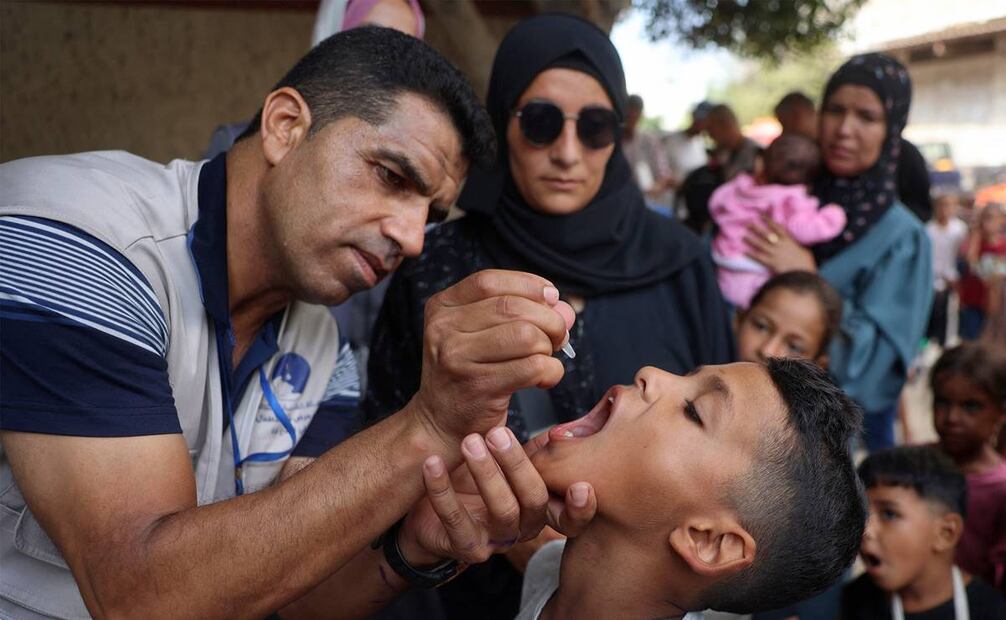 Se han vacunado a 452.000 niños en el centro y en el sur de la Franja. Foto: AFP