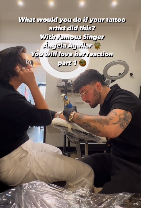 La cantante aprovechó su visita a Roma para realizarse un tatuaje dedicado a Nodal. Foto: Instagram