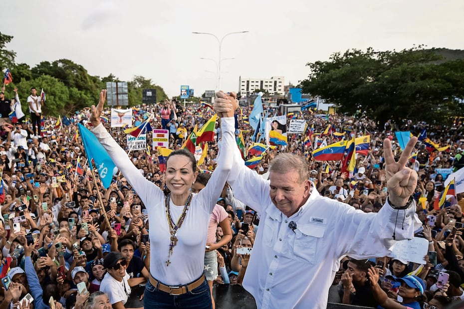 La lideresa opositora venezolana, María Corina Machado, y el candidato presidencial Edmundo González son uno de los mayores opositores contra el mandatario Nicolás Maduro. Miguel Gutiérrez. EFE