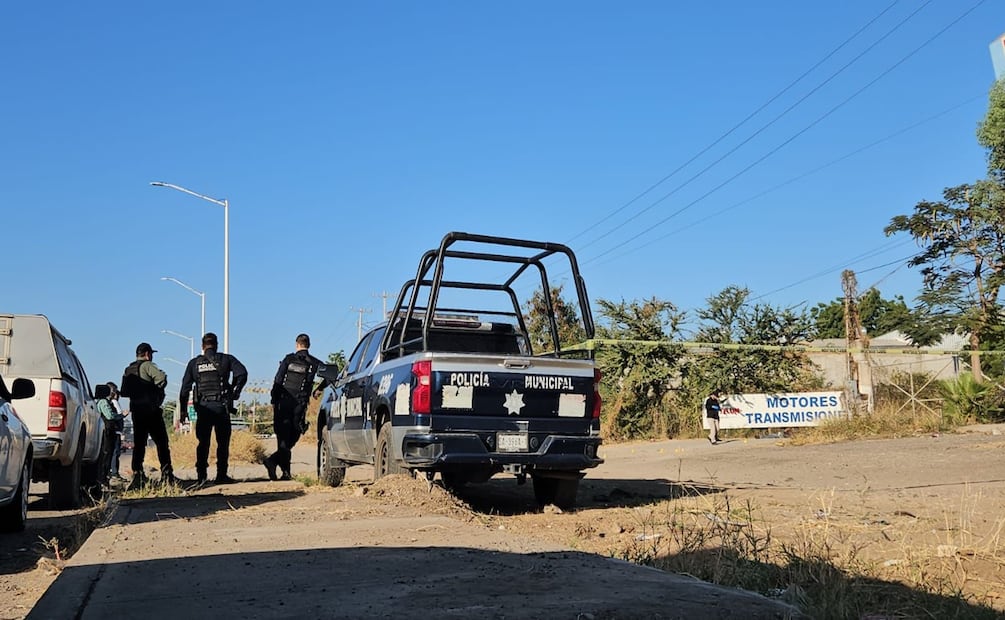 Encuentran tres cuerpos y secuestran a un policía y un civil en Sinaloa. Foto: Javier Cabrera Martínez