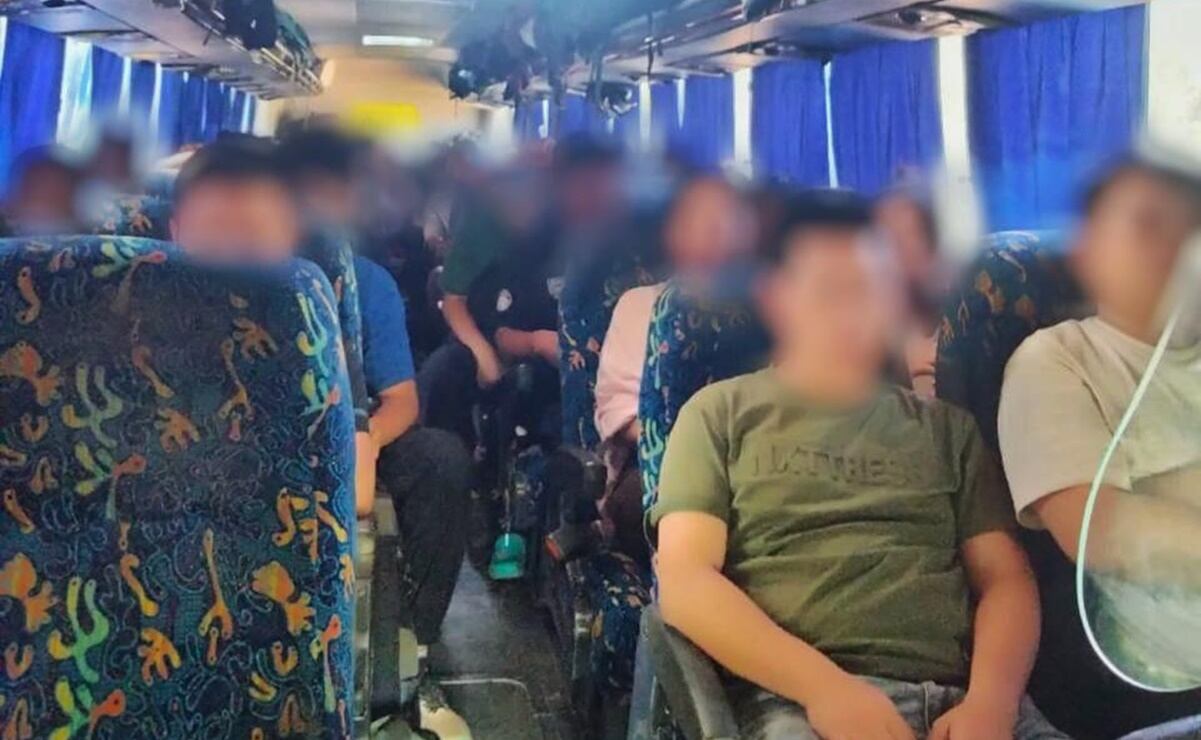 Detienen a 3 hombres por transportar a 74 personas extranjeras  indocumentadas | El Universal