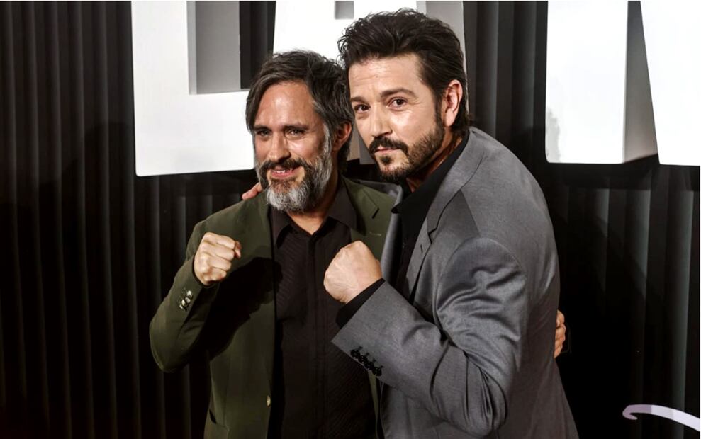 Diego Luna y Gael García Bernal encabezaron la premier de “La Máquina”, serie que ambos protagonizan y la cual se estrena este miércoles en Disney+. Foto: Gabriel Pano/EL UNIVERSAL