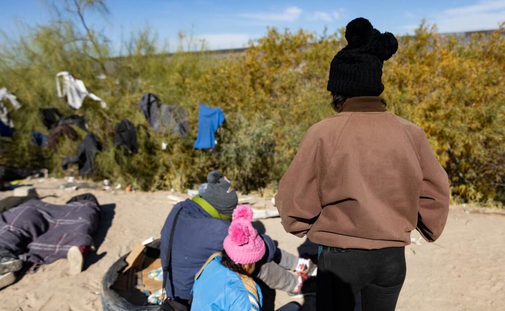 Migrantes en la frontera de Ciudad Juárez, Chihuahua. (24/12/24) Foto: Hugo Salvador/EL UNIVERSAL