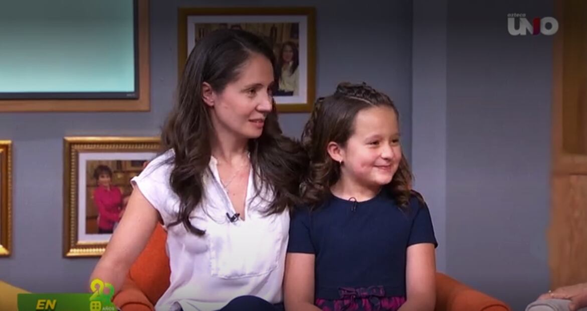 Cristina Riva Palacio y su hija, Michaela, presentes en "Ventanenado".
Foto: TV Azteca