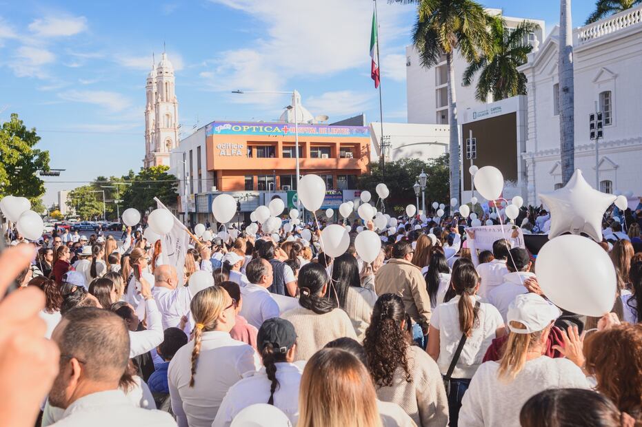 Una protesta por el asesinato de dos menores de edad llegó al Palacio de Gobernación. (24/01/2025) Foto: Alfredo Juárez, IG/X: @alfrekjv